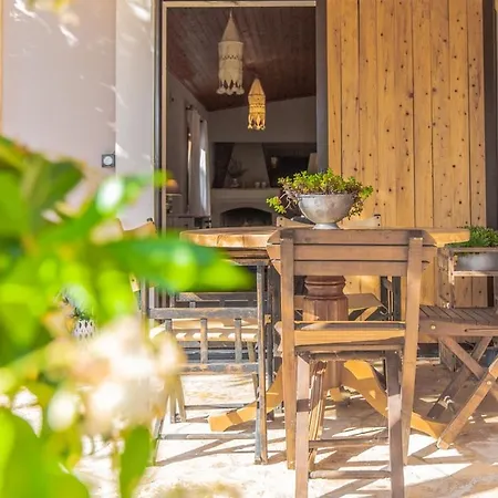 Kipos Issos Corfu * Λίνια