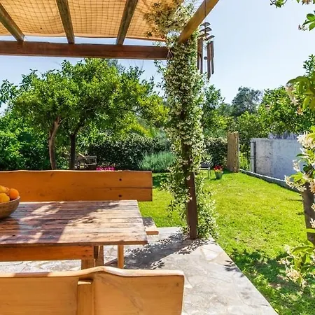 Kipos Issos Corfu Hébergement de vacances Línia